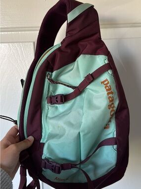 Patagonia Atom 8L Sling Backpack - Mint & Burgundy